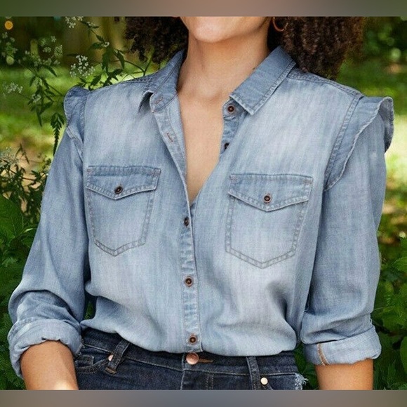 Good Hart by Matilda Jane Bluebird Chambray Ladies Long Sleeve Button Up, S - Picture 1 of 12